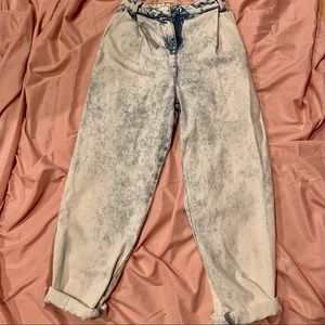 ASOS Design Petite tapered boyfriend jeans